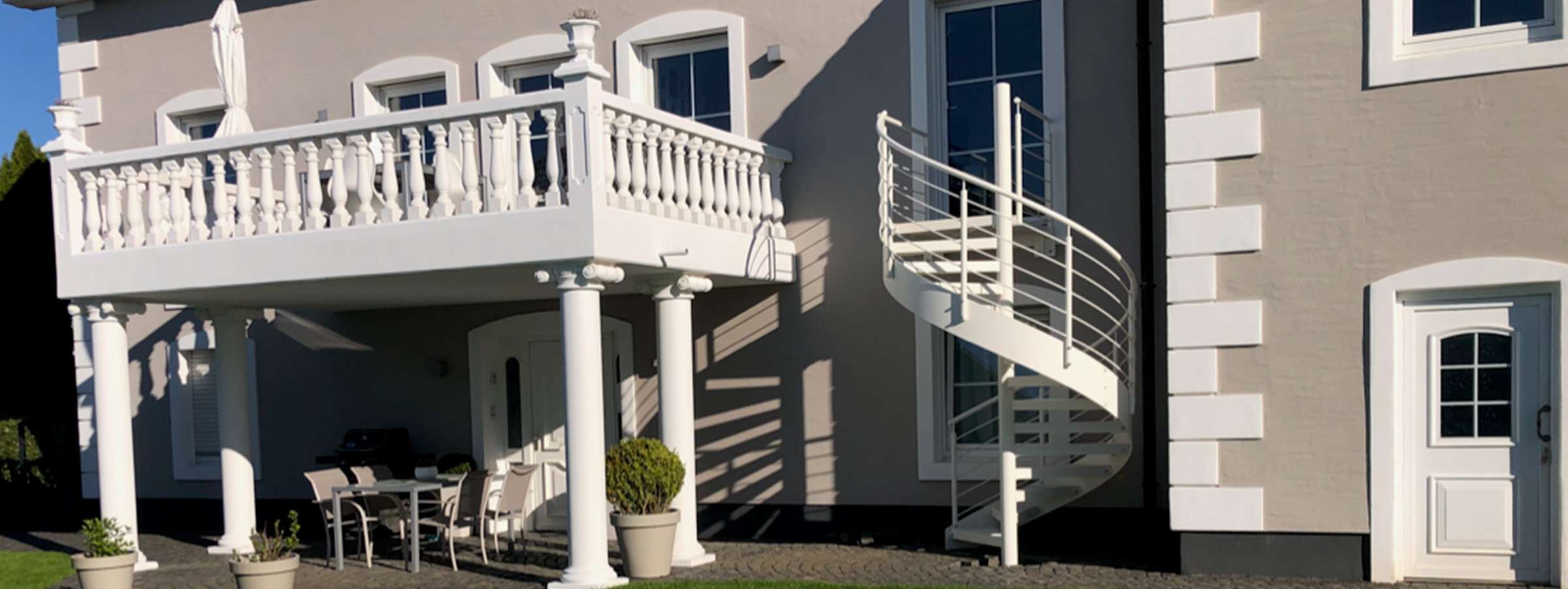 fügt sich perfekt in den Außenbereich ein